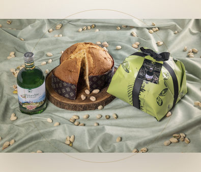 Panettone mit Pistazienlikör der Toskana